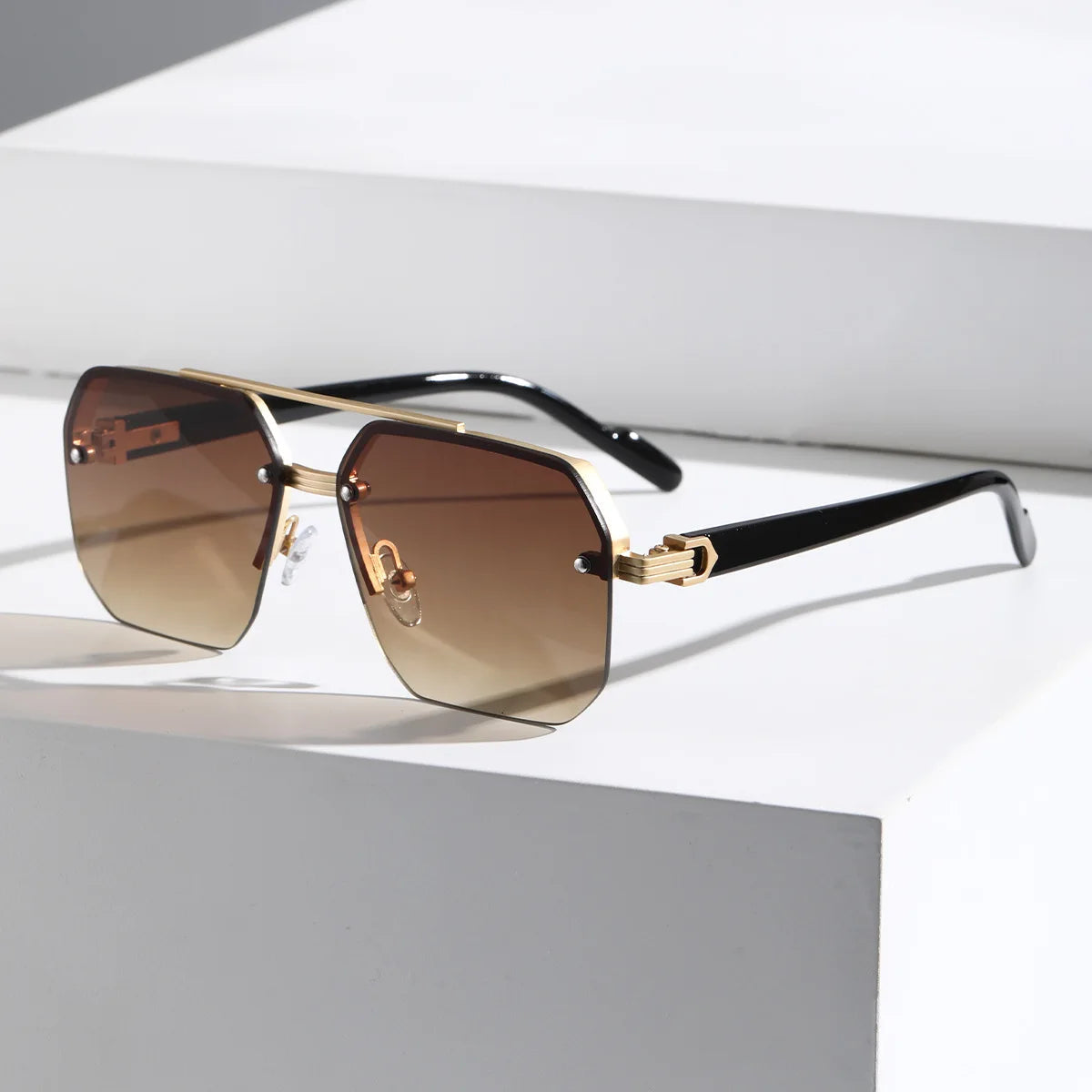 Linentra | Men's Lightweight Round Sunglasses