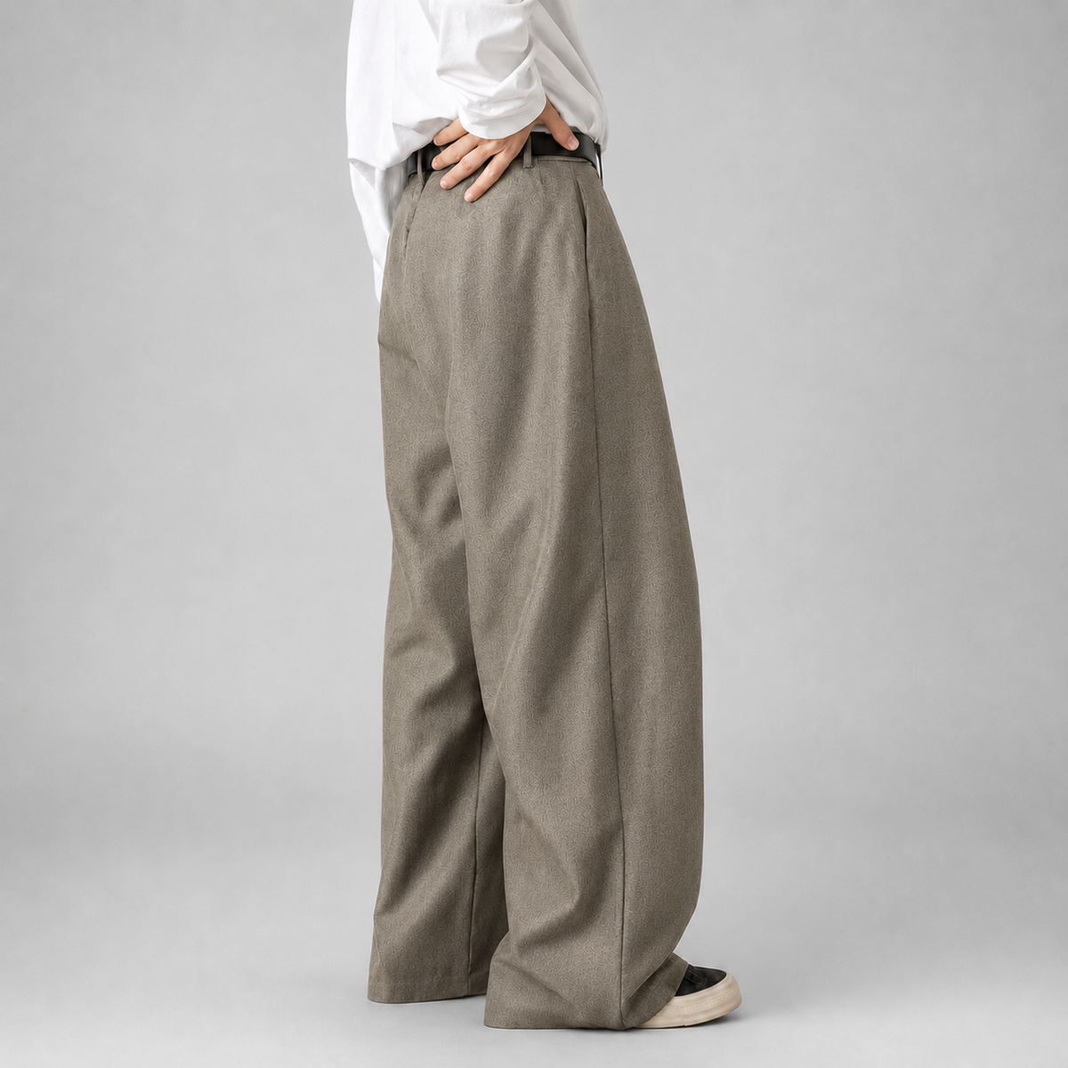 Linentra | Men's Relaxed Pleated Dress Pants